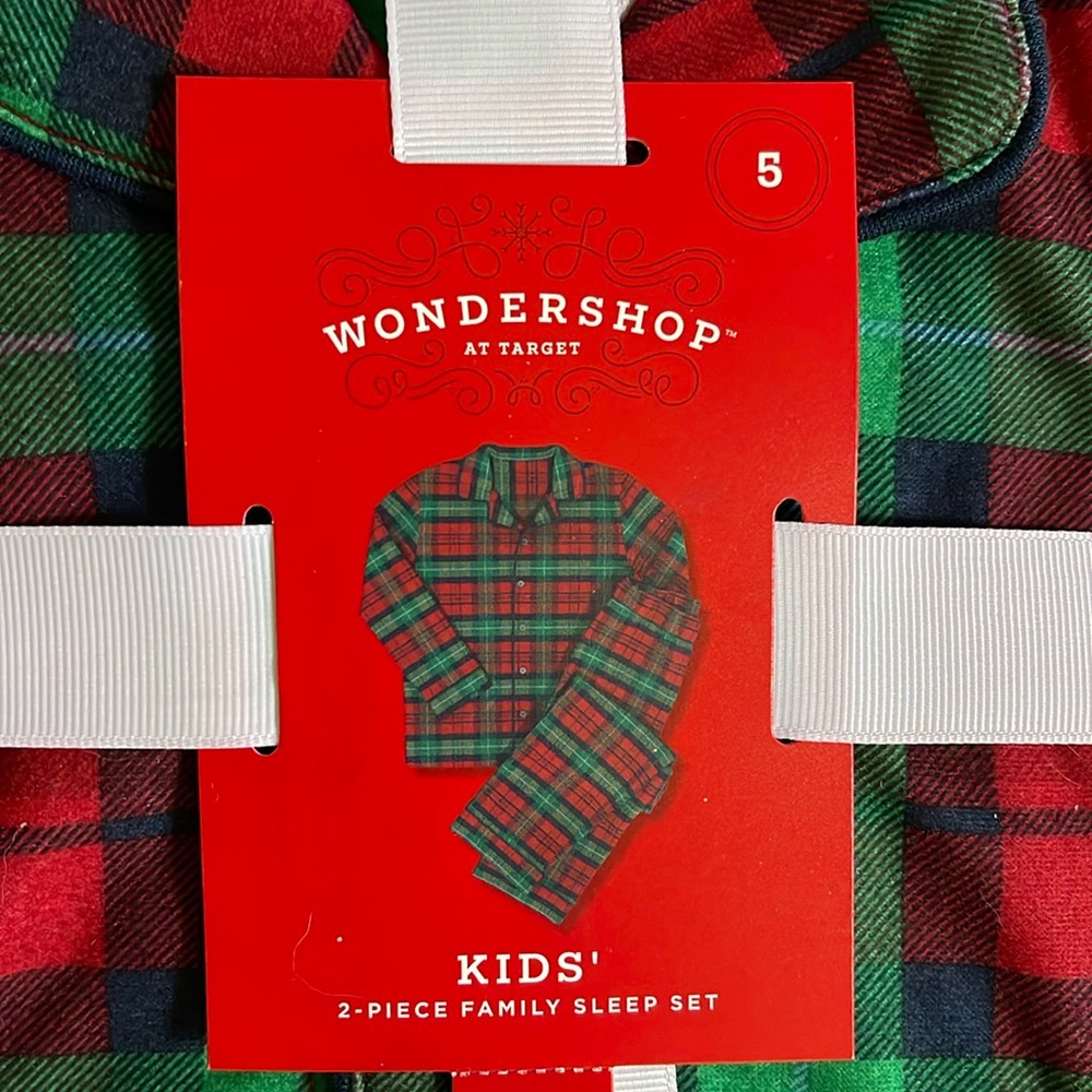 NWT Kids Holiday Pajamas set 2 Piece Red Tartan